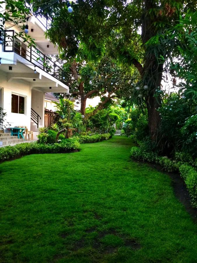 Location One Eighty Bed and Breakfast Bangcusay Buitenkant foto