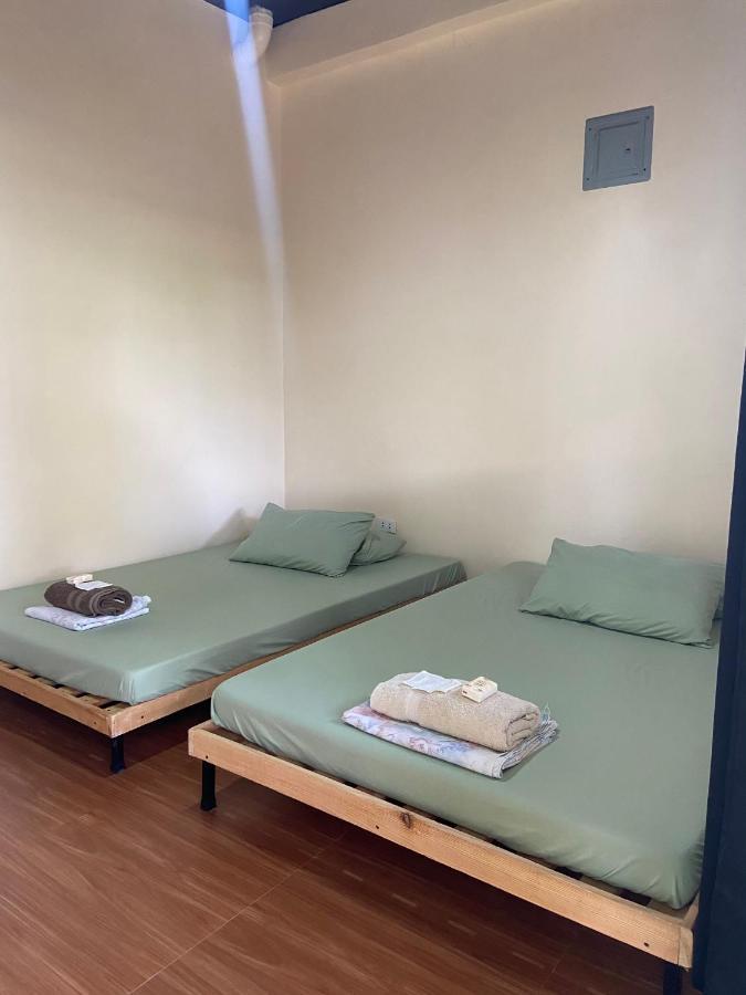 Location One Eighty Bed and Breakfast Bangcusay Buitenkant foto